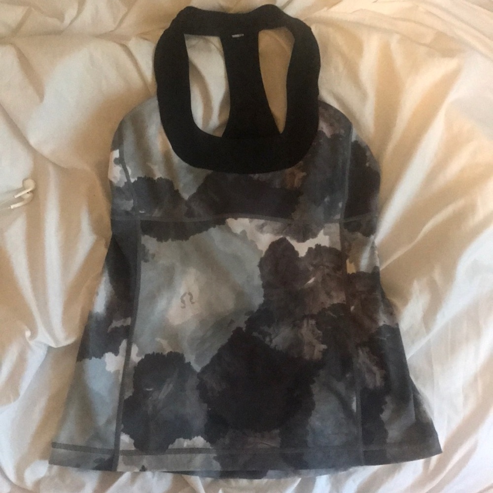 Lulu workout top